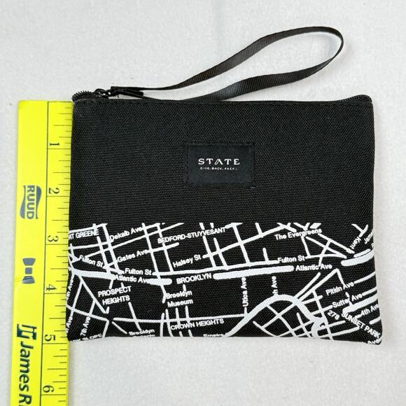 American Airlines Toiletry Bag STATE Amenity Kits Brooklyn Map - Picture 4 of 6